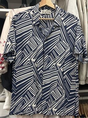 MANGO Men’s Navy & White Geometric Short-Sleeve Shirt